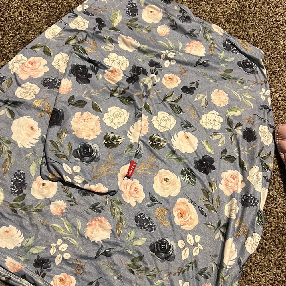 Pobi baby cover.